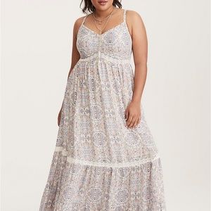 Torrid White floral Maxi Dress Plus Size 3